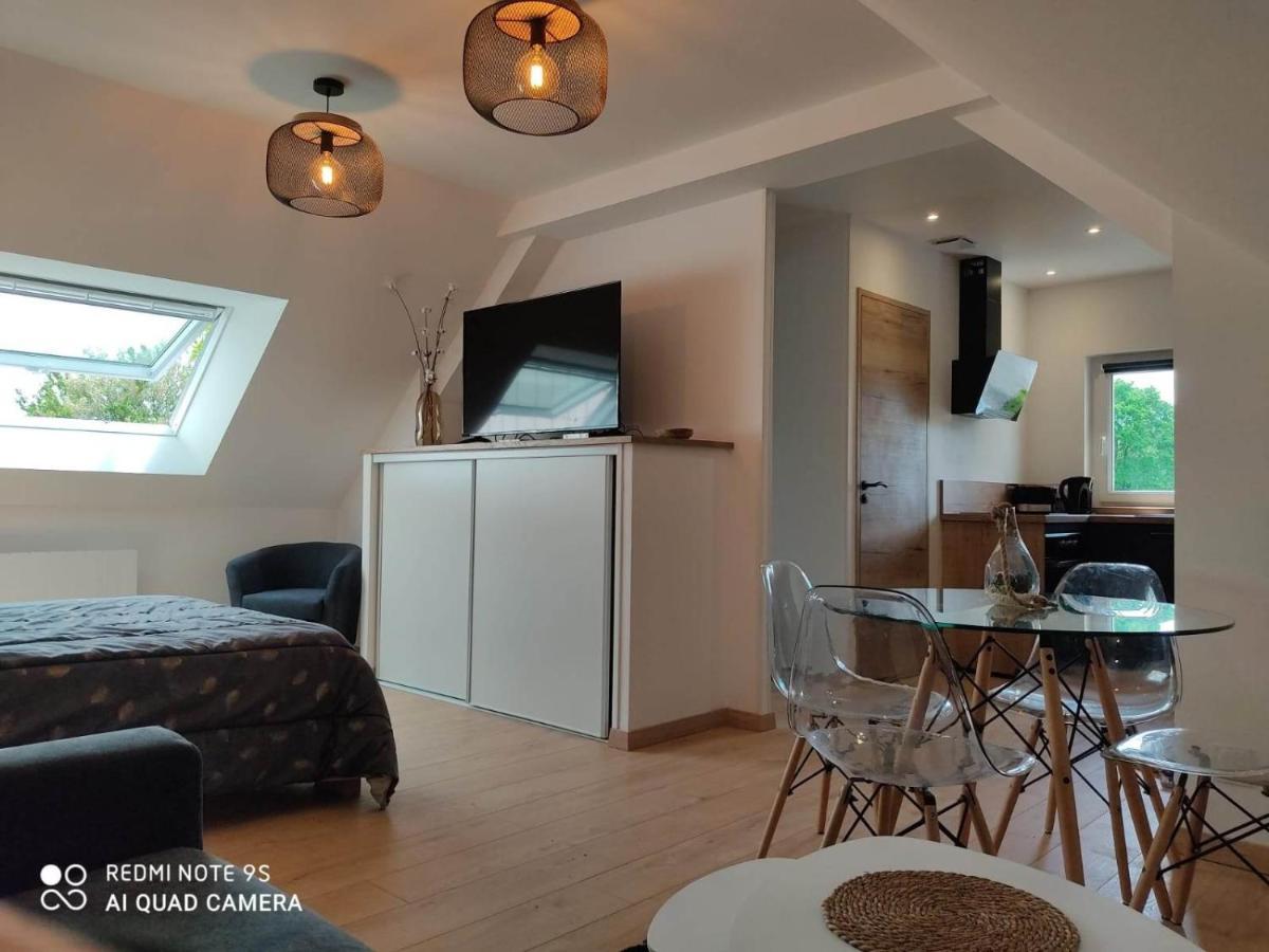 Le Nid De La Baie Apartment Crollon ภายนอก รูปภาพ