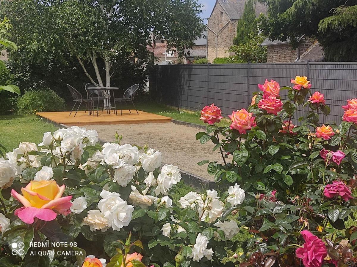 Le Nid De La Baie Apartment Crollon ภายนอก รูปภาพ